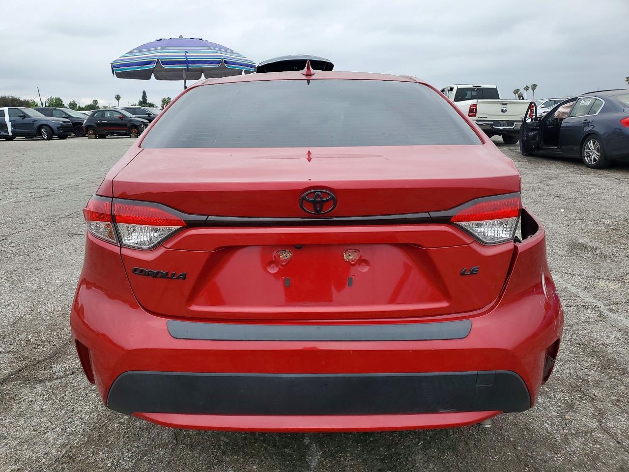 2021 TOYOTA COROLLA LE photo 11