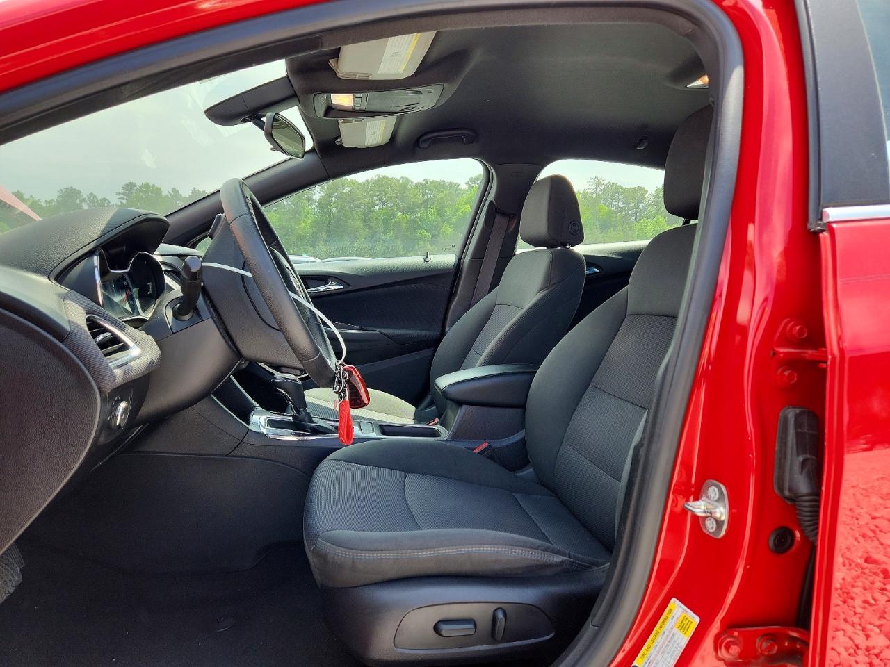2017 CHEVROLET CRUZE LT photo 13
