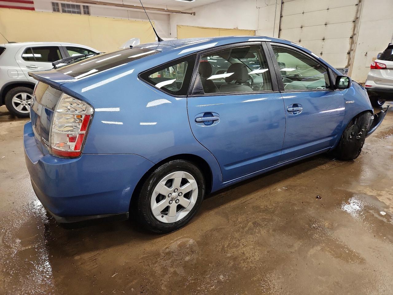 2008 TOYOTA PRIUS BASE photo 3