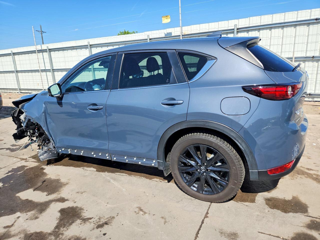 2021 MAZDA CX-5 CARBON EDITION photo 4