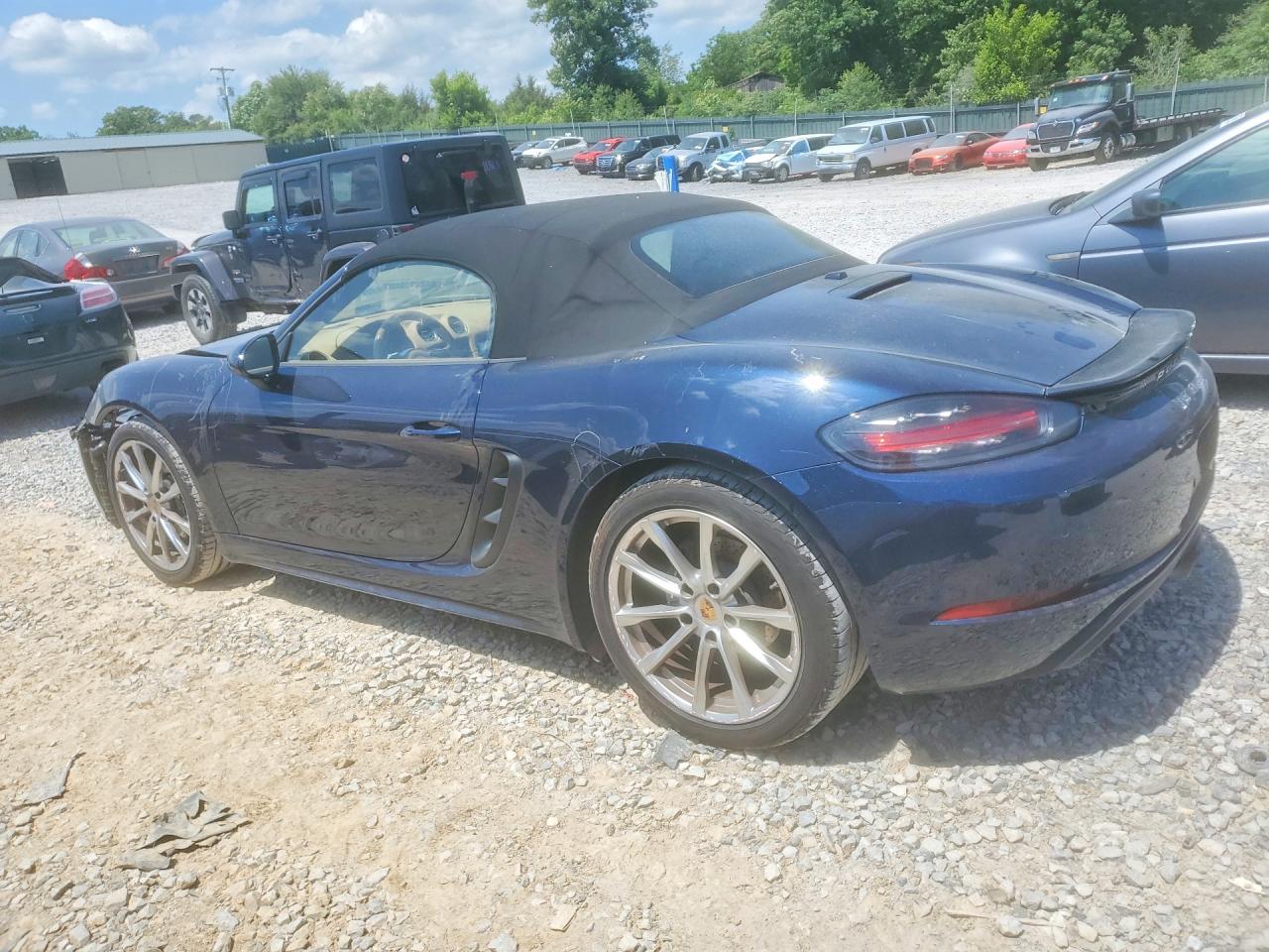 2017 PORSCHE BOXSTER photo 3