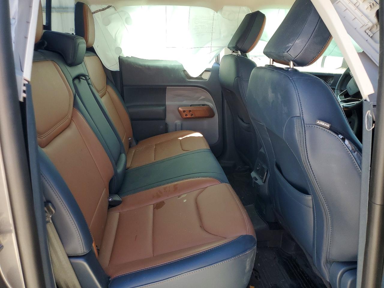 2024 FORD MAVERICK LARIAT photo 10