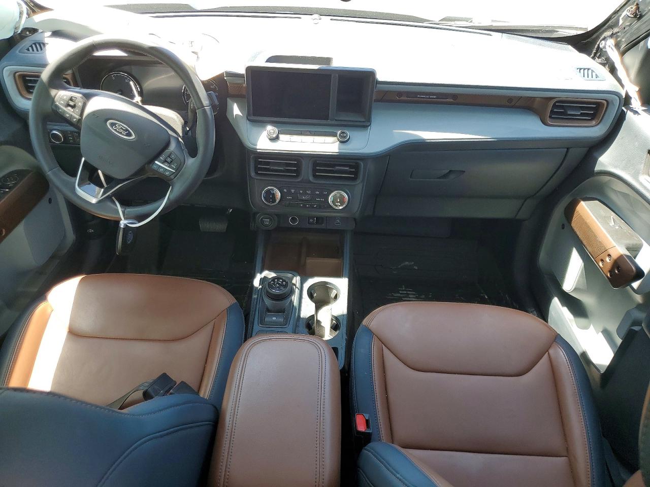 2024 FORD MAVERICK LARIAT photo 8