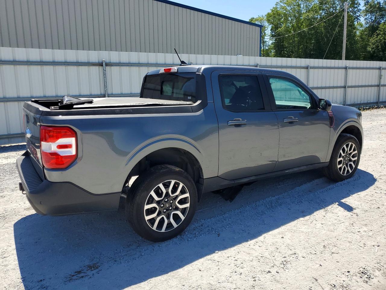 2024 FORD MAVERICK LARIAT photo 3