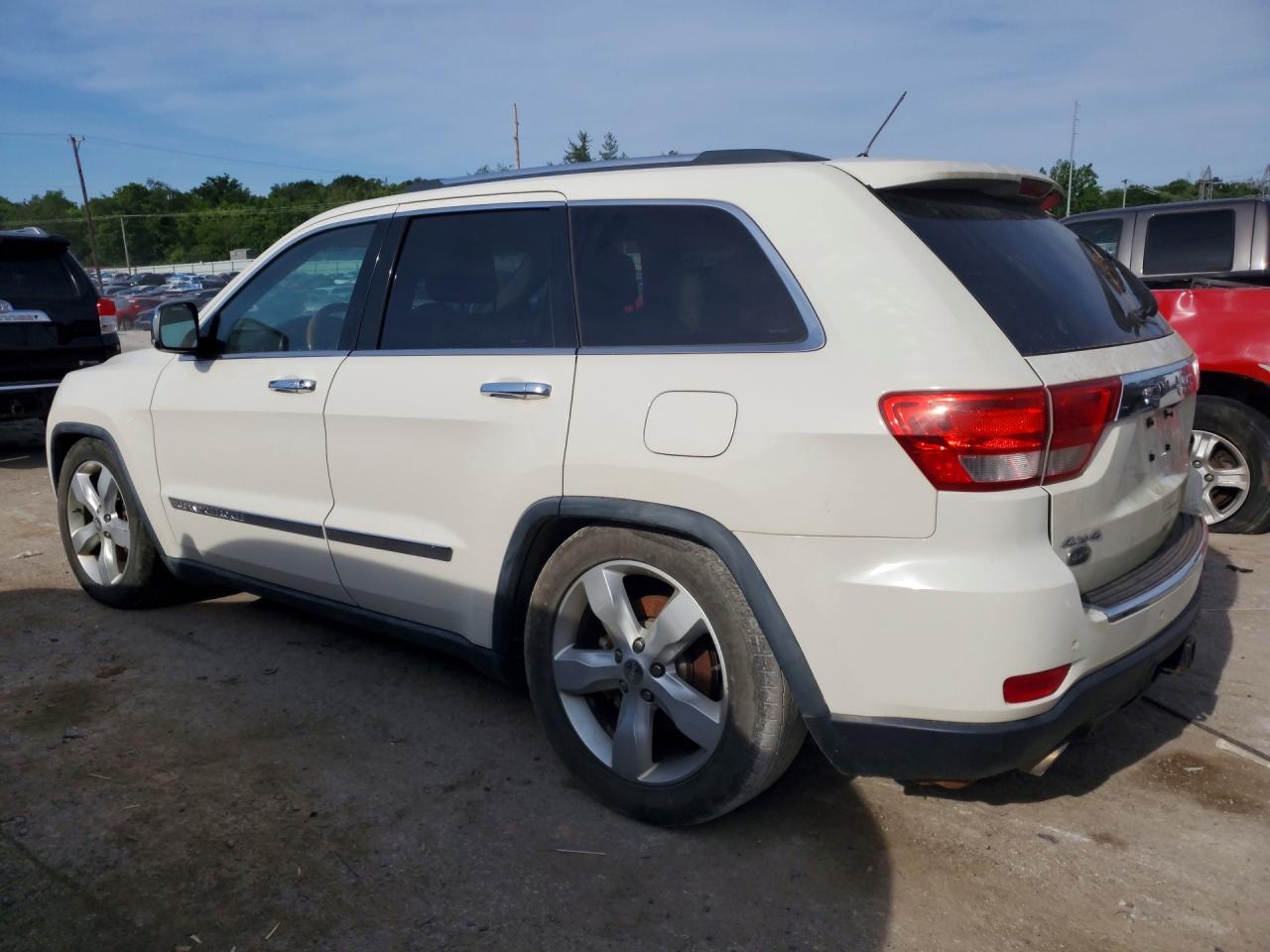 2011 JEEP GRAND CHEROKEE OVERLAND photo 4