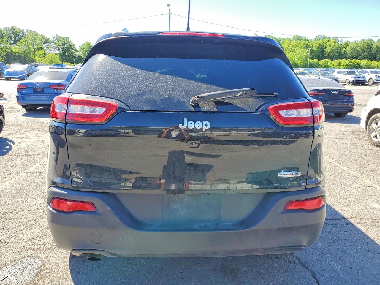 2016 JEEP CHEROKEE LATITUDE photo 11