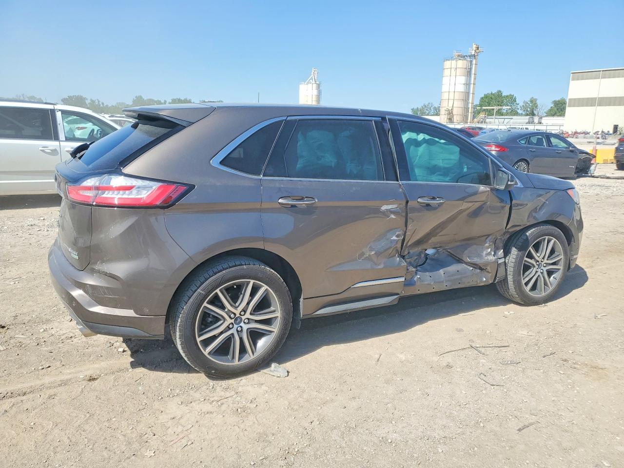 2019 FORD EDGE TITANIUM photo 5