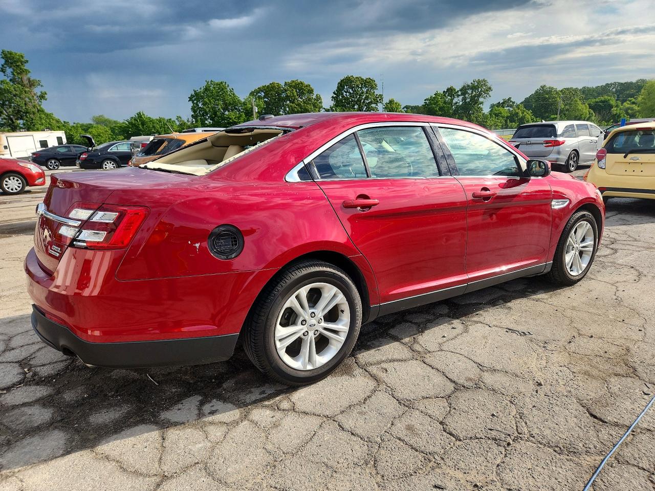 2016 FORD TAURUS SEL photo 7