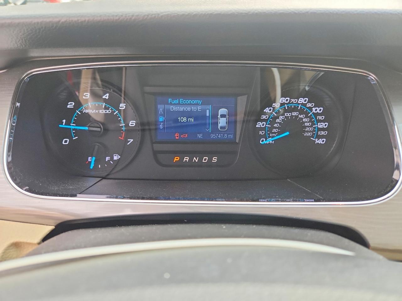2016 FORD TAURUS SEL photo 25