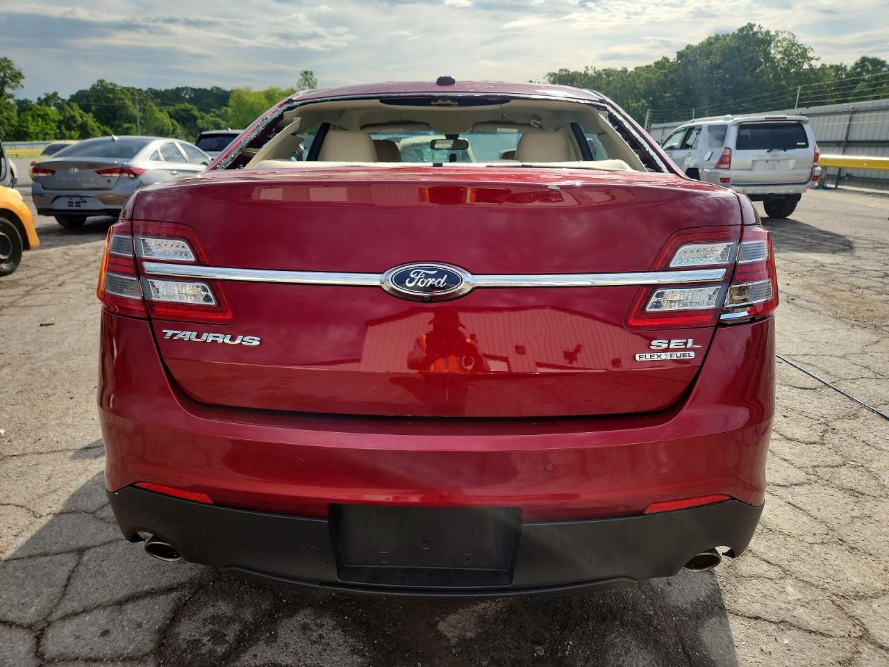 2016 FORD TAURUS SEL photo 16