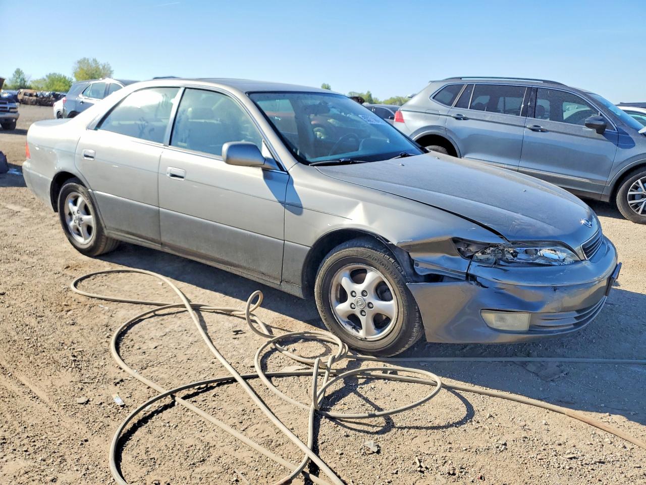 1998 LEXUS ES 300 photo 10