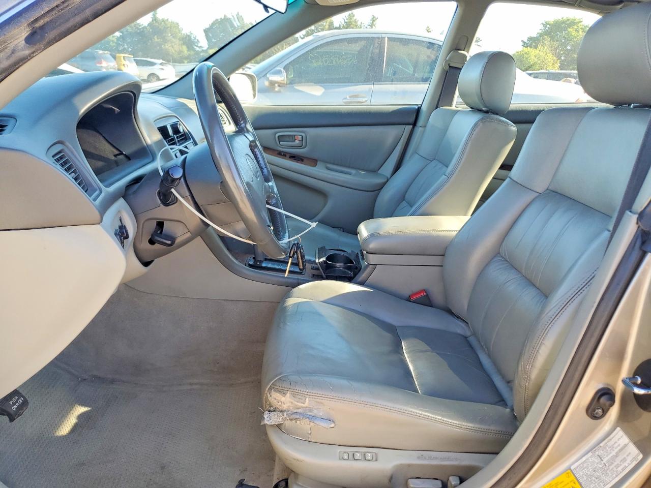 1998 LEXUS ES 300 photo 19