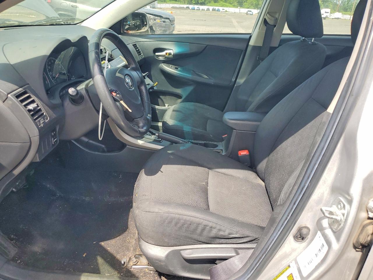 2009 TOYOTA COROLLA S photo 19