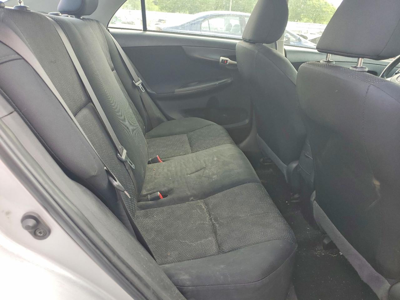 2009 TOYOTA COROLLA S photo 28