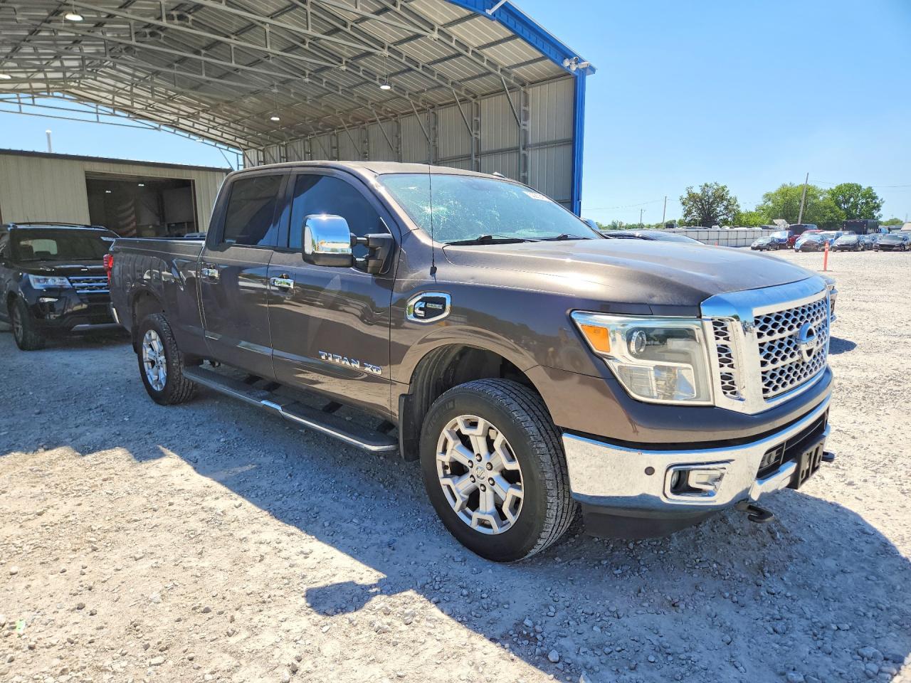 2016 NISSAN TITAN XD SL photo 7