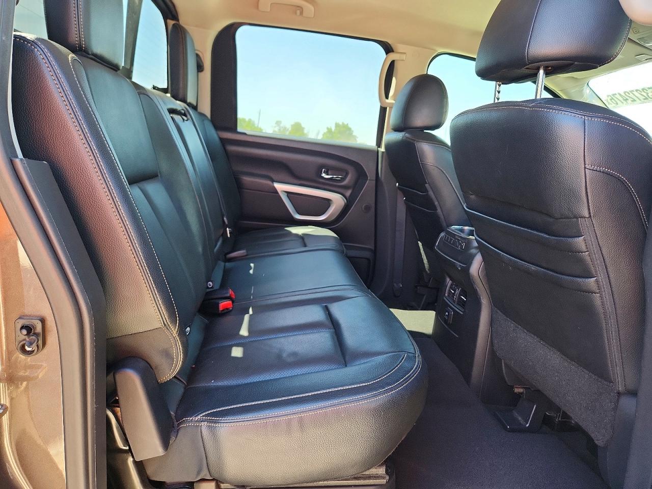 2016 NISSAN TITAN XD SL photo 19