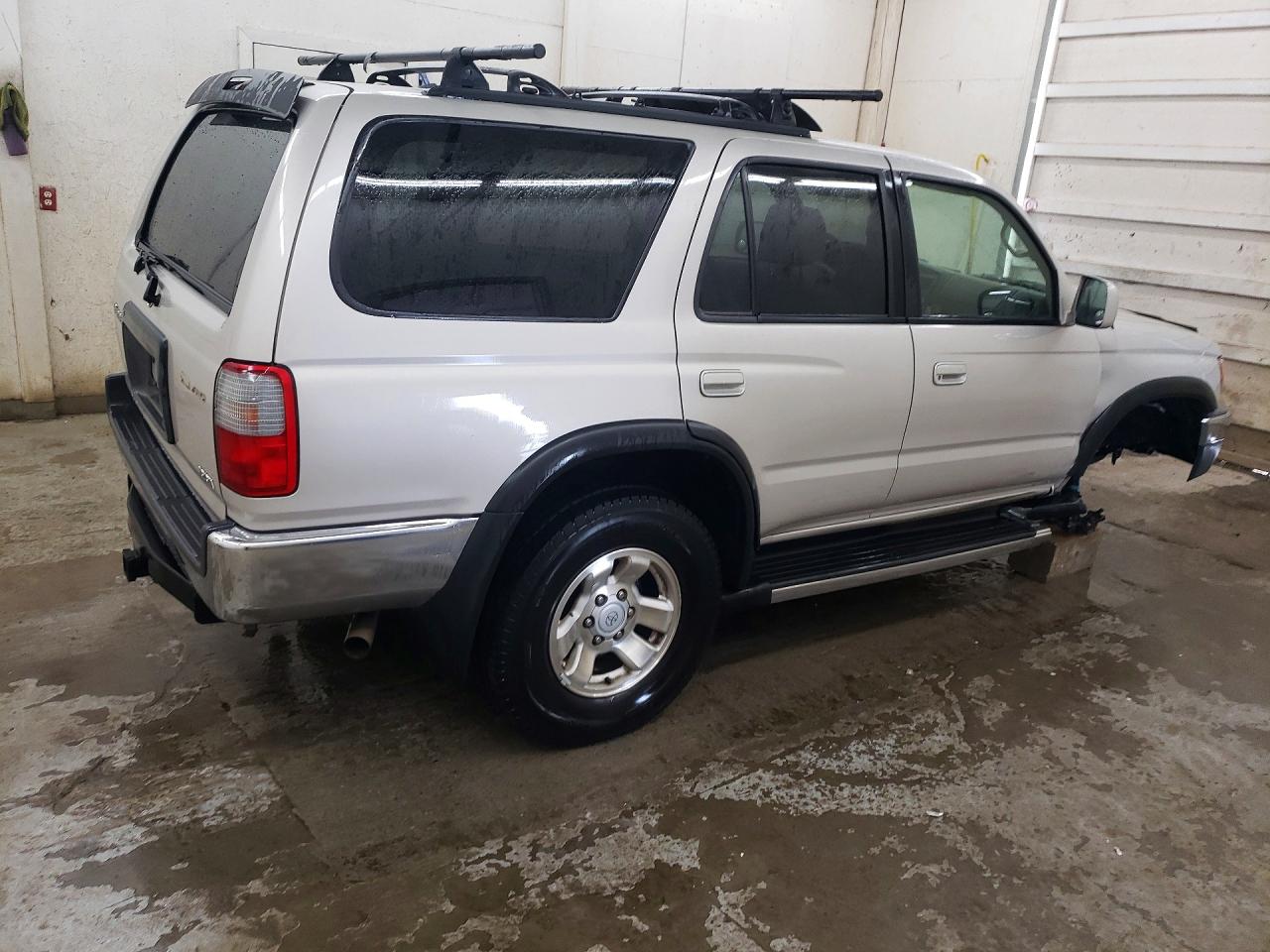 1999 TOYOTA 4RUNNER SR5 photo 3