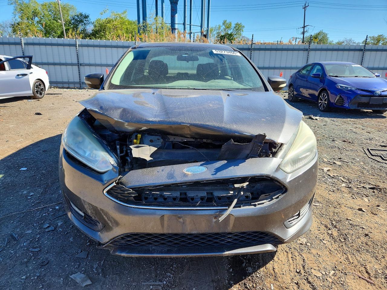 2015 FORD FOCUS SE photo 9