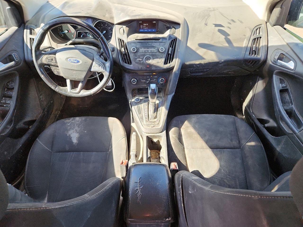 2015 FORD FOCUS SE photo 15