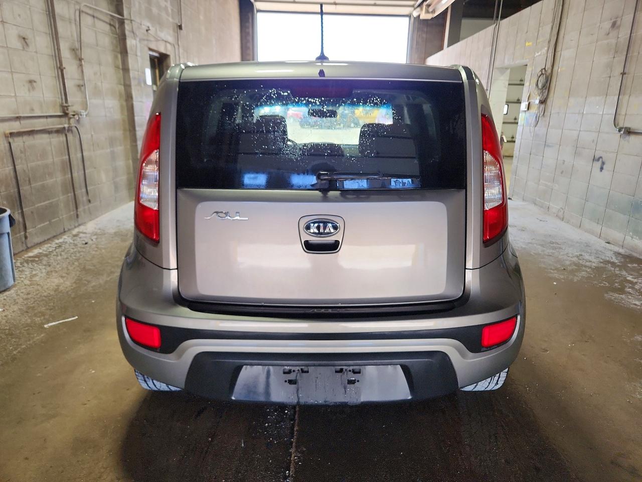 2012 KIA SOUL + photo 11
