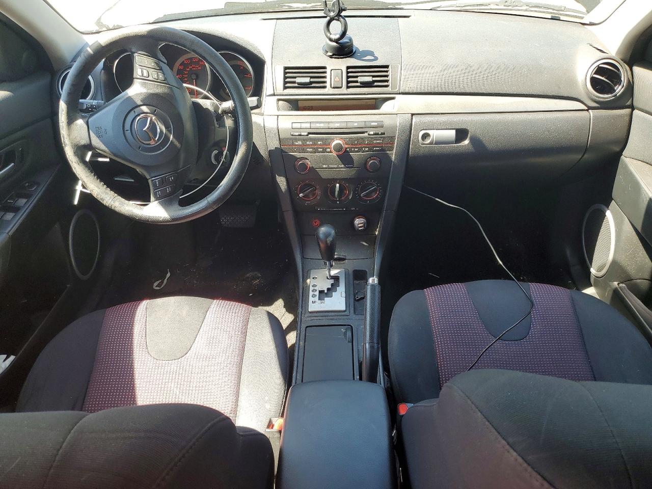 2006 MAZDA 3 HATCHBACK photo 22