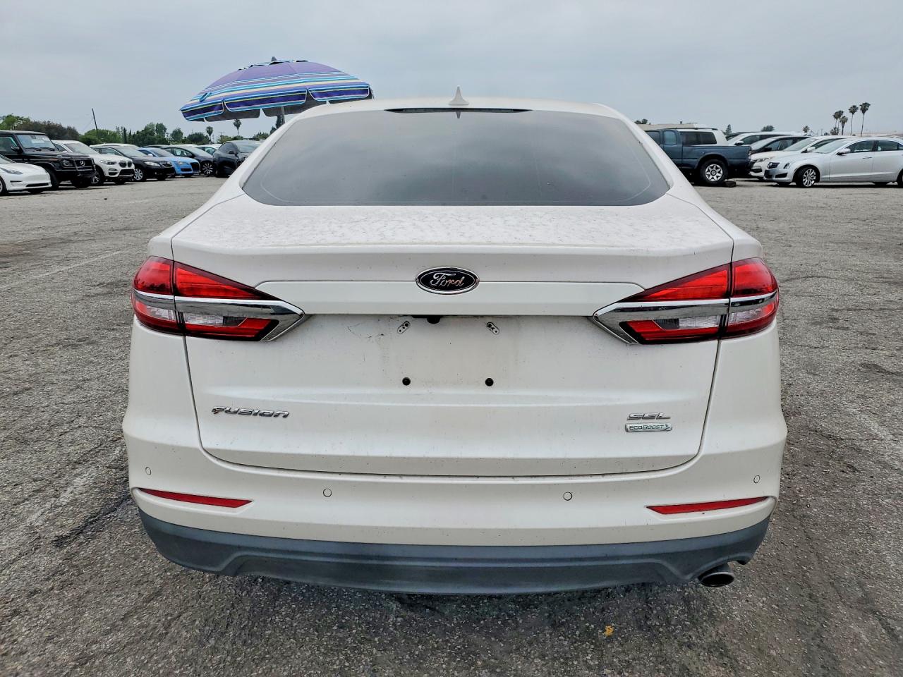 2020 FORD FUSION SEL photo 6