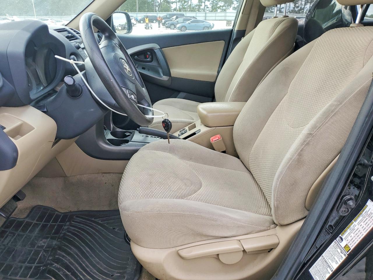 2011 TOYOTA RAV4 BASE photo 19