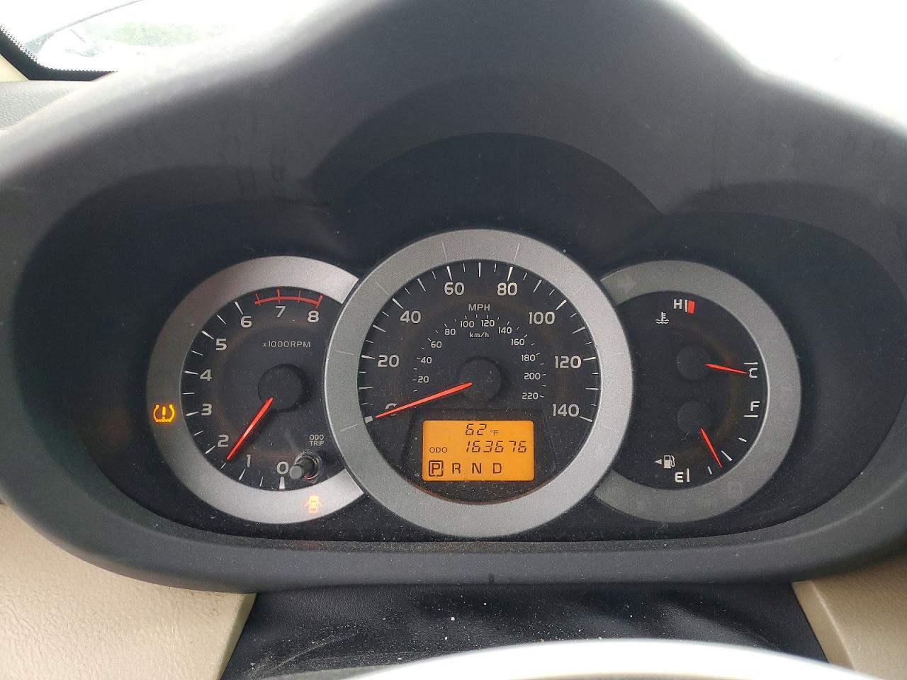 2011 TOYOTA RAV4 BASE photo 25