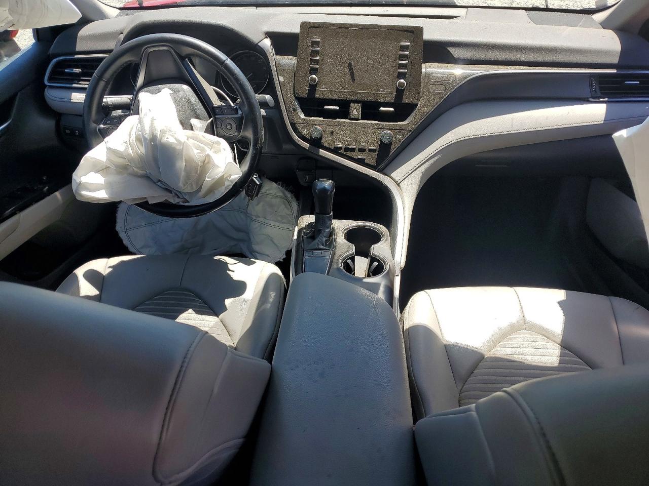 2022 TOYOTA CAMRY SE photo 15