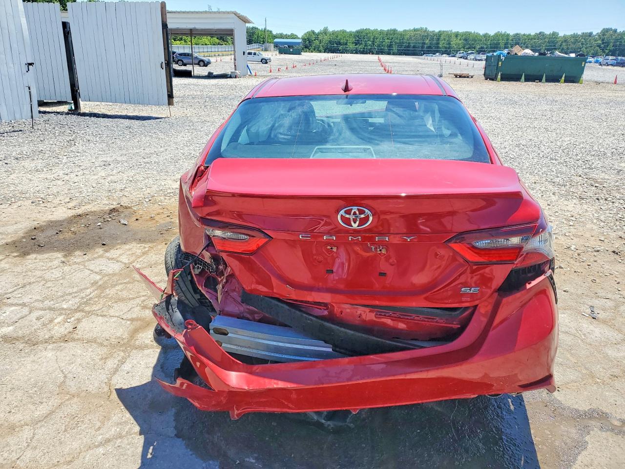 2022 TOYOTA CAMRY SE photo 11