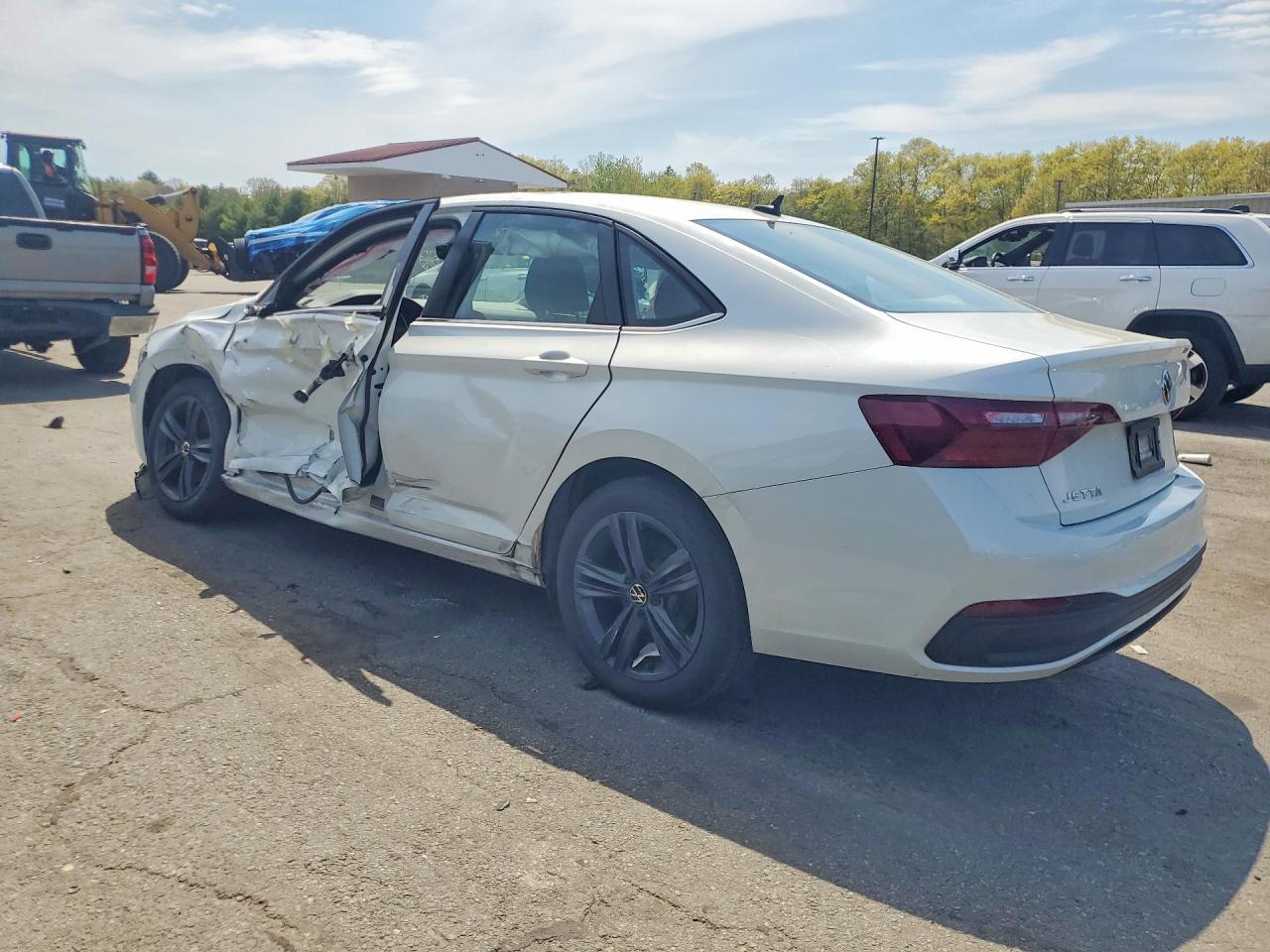 2023 VOLKSWAGEN JETTA SE photo 3