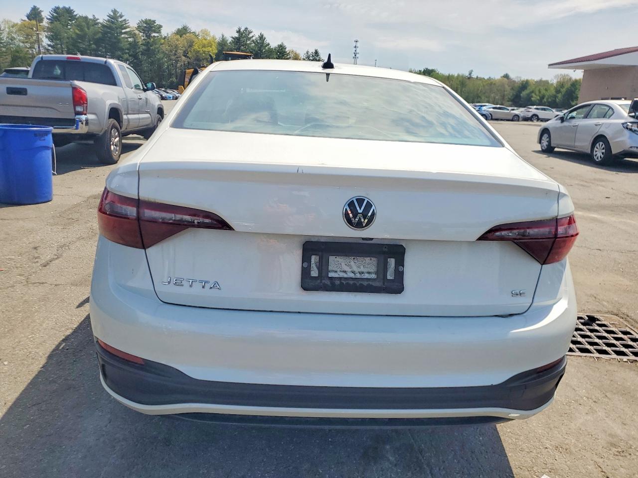 2023 VOLKSWAGEN JETTA SE photo 11