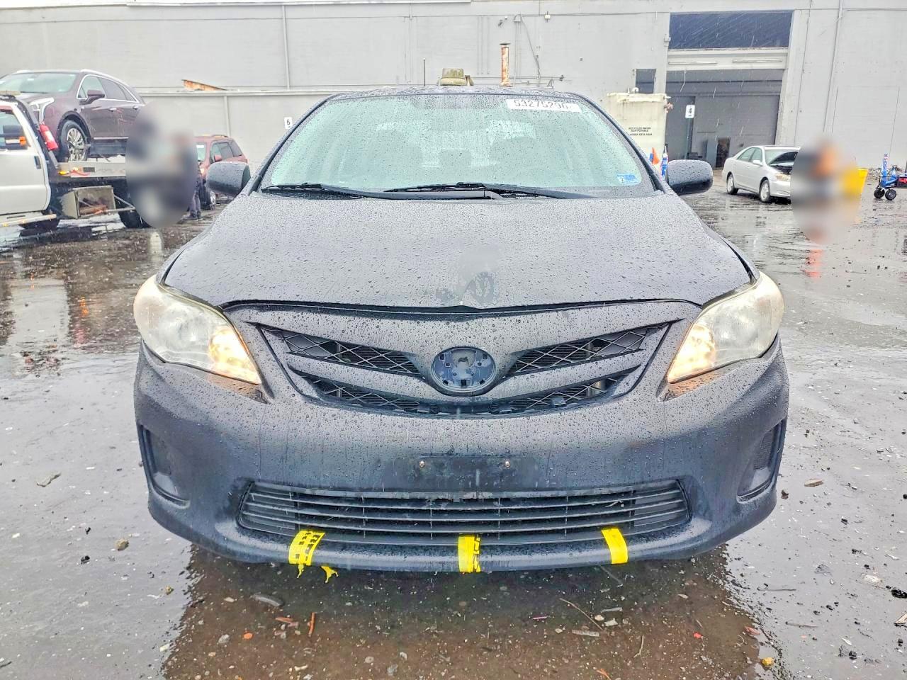 2011 TOYOTA COROLLA LE photo 9