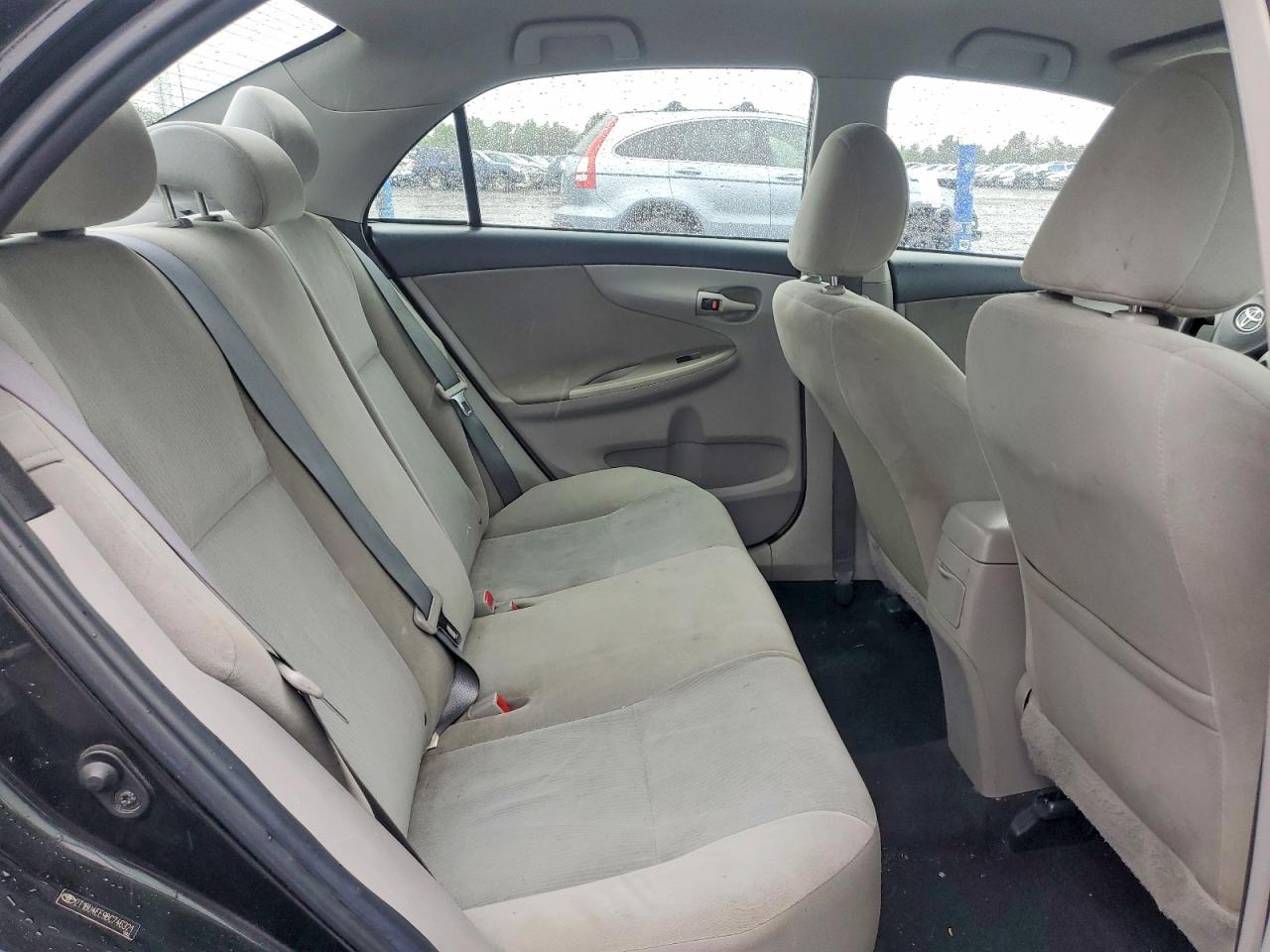 2011 TOYOTA COROLLA LE photo 19