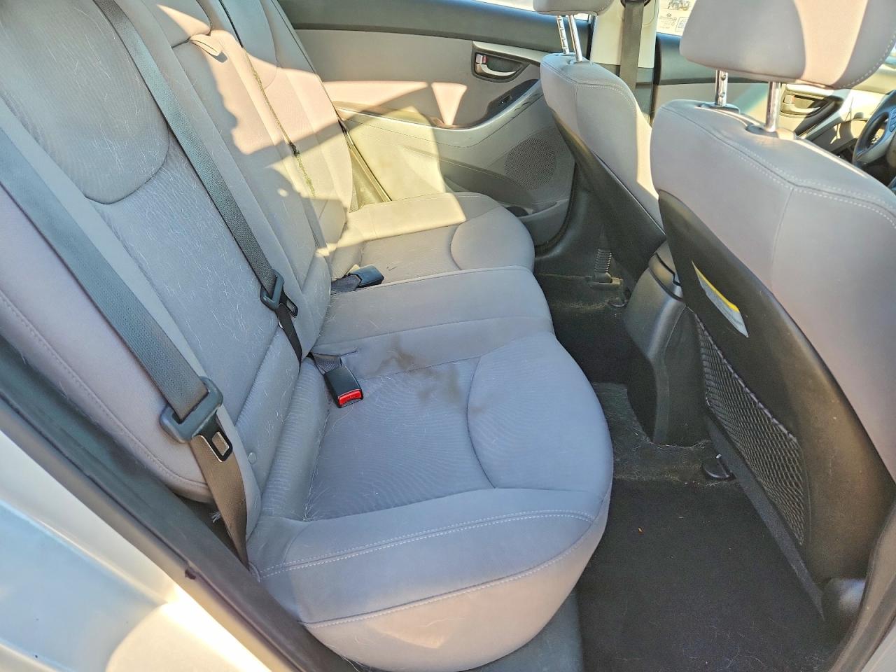 2014 HYUNDAI ELANTRA SE photo 19