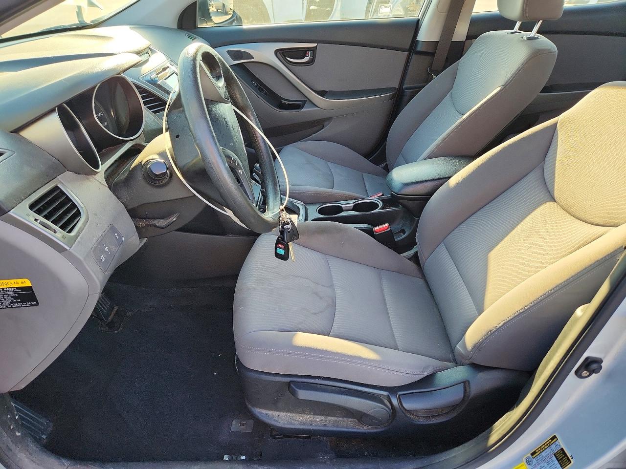 2014 HYUNDAI ELANTRA SE photo 13