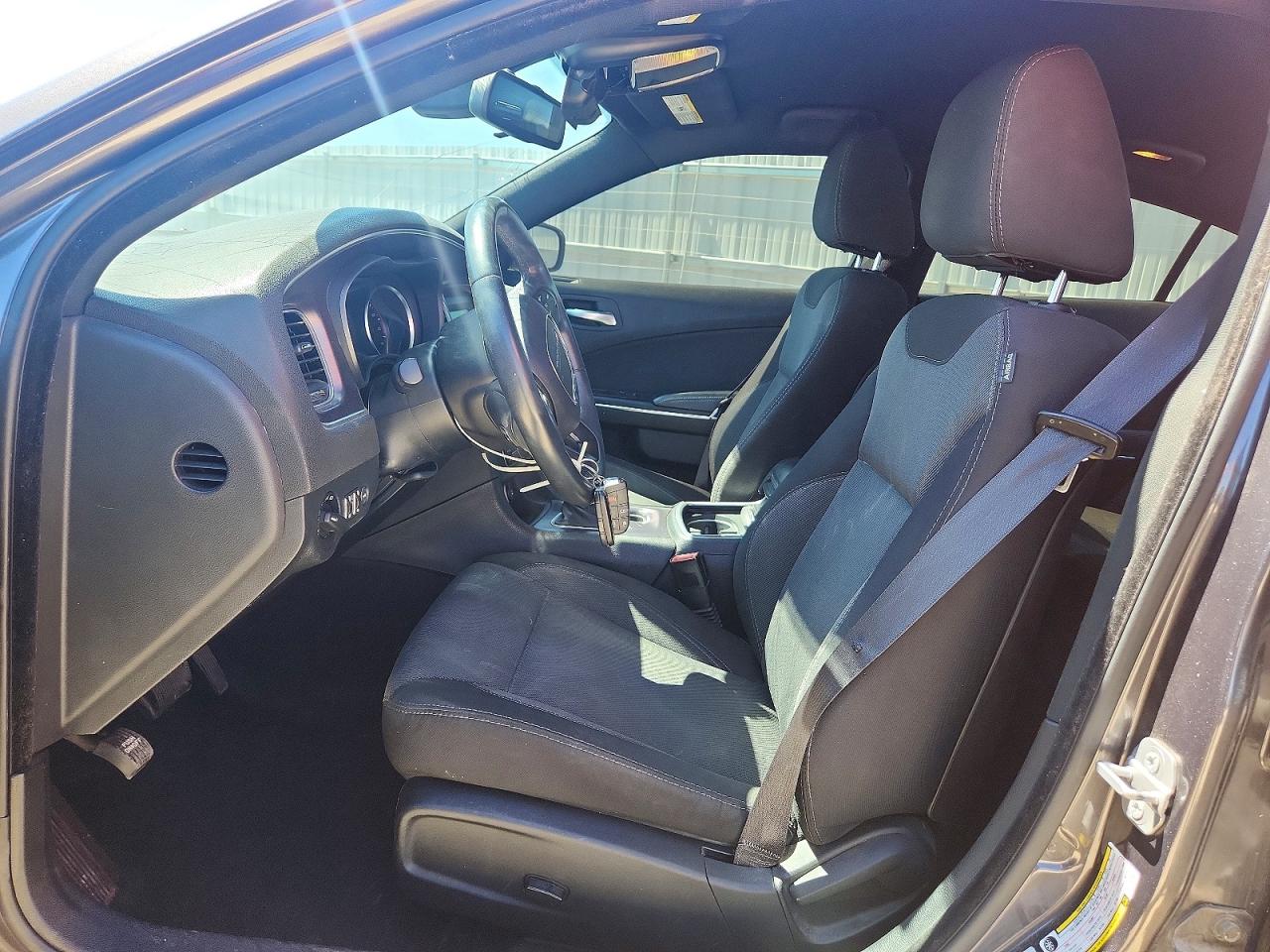 2015 DODGE CHARGER SE photo 13