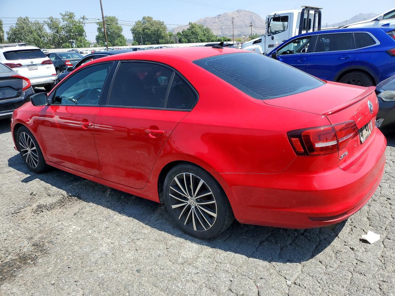 2015 VOLKSWAGEN JETTA SE photo 4