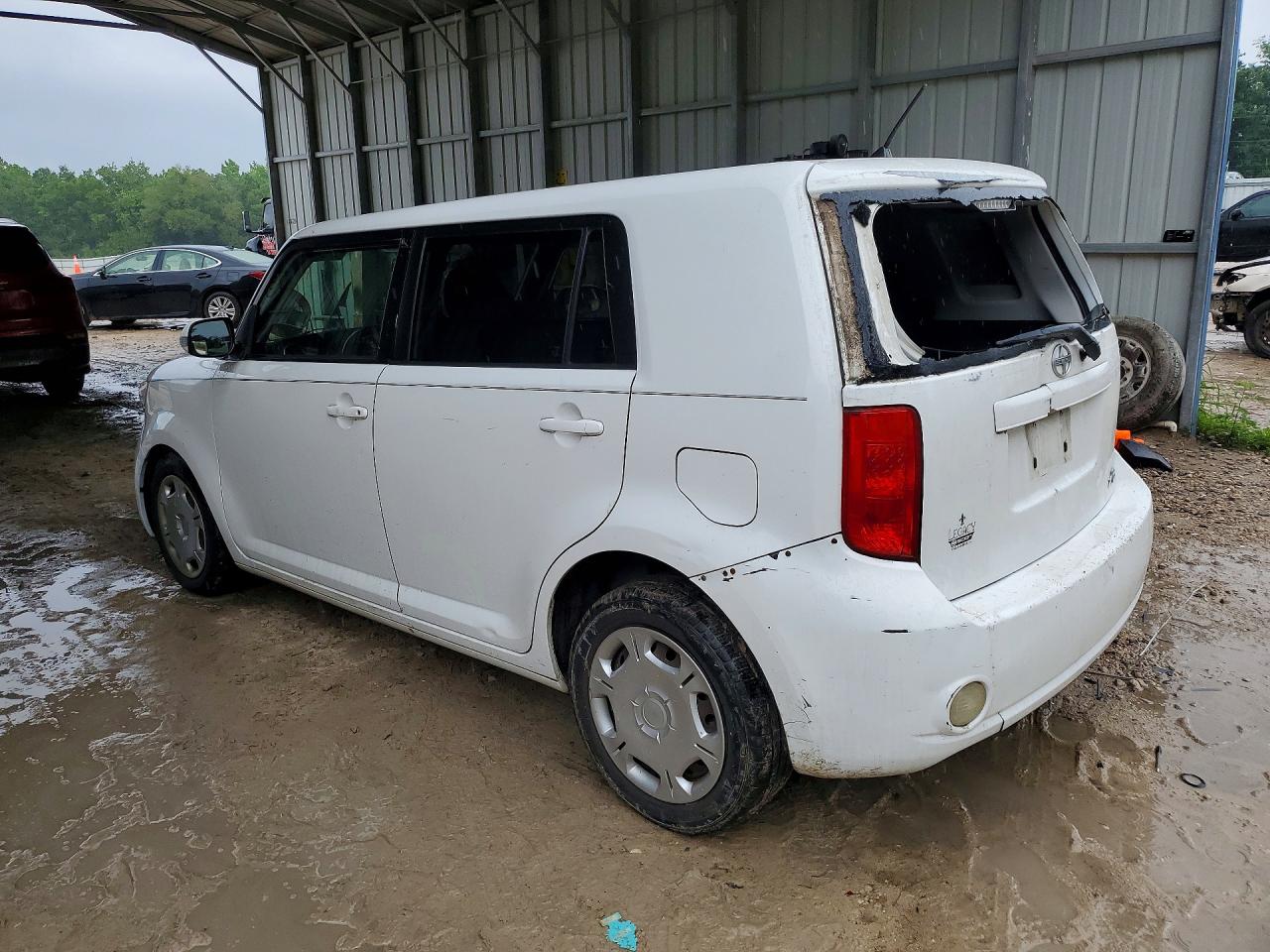 2008 TOYOTA SCION XB photo 3