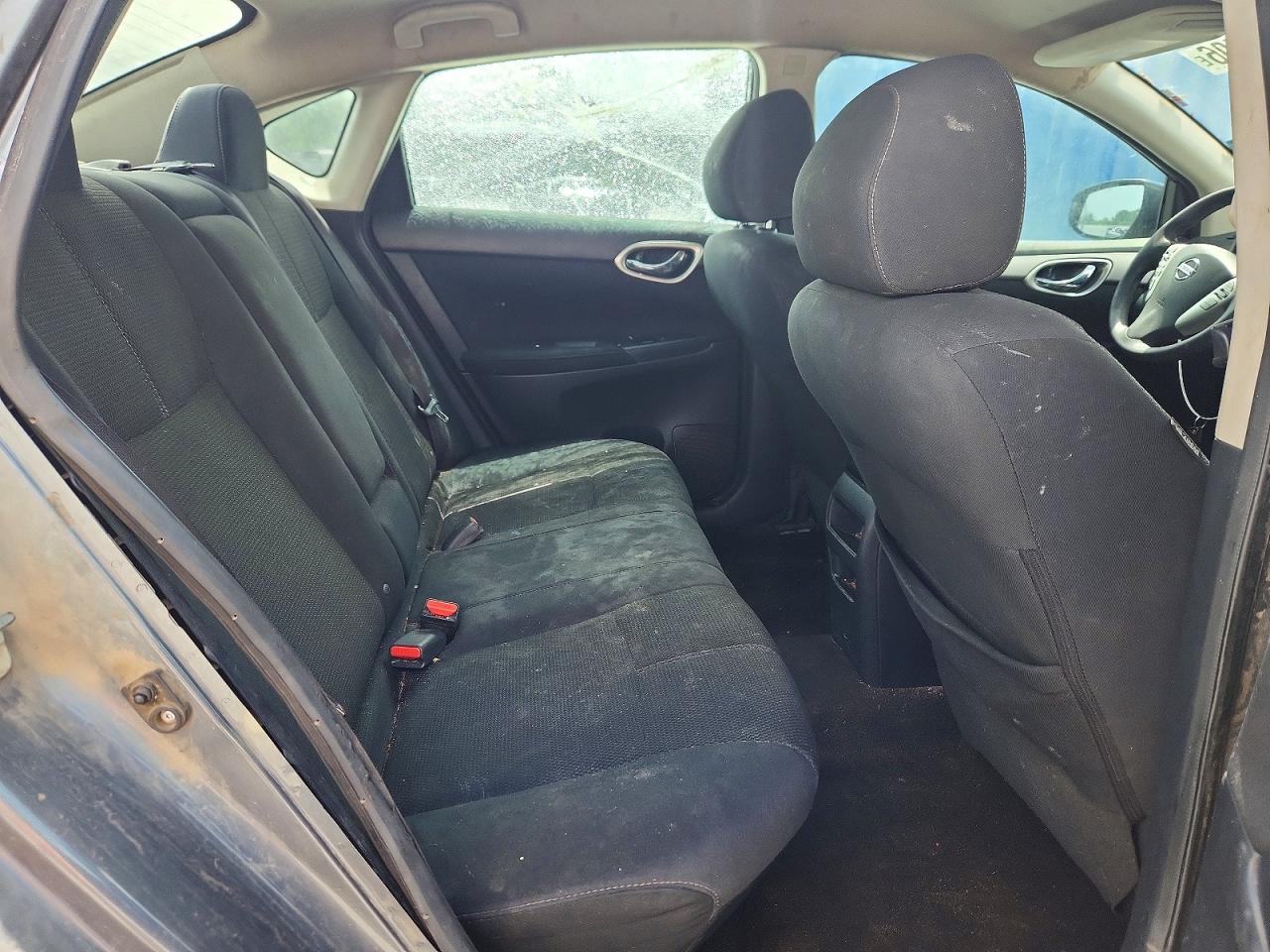 2015 NISSAN SENTRA S photo 19