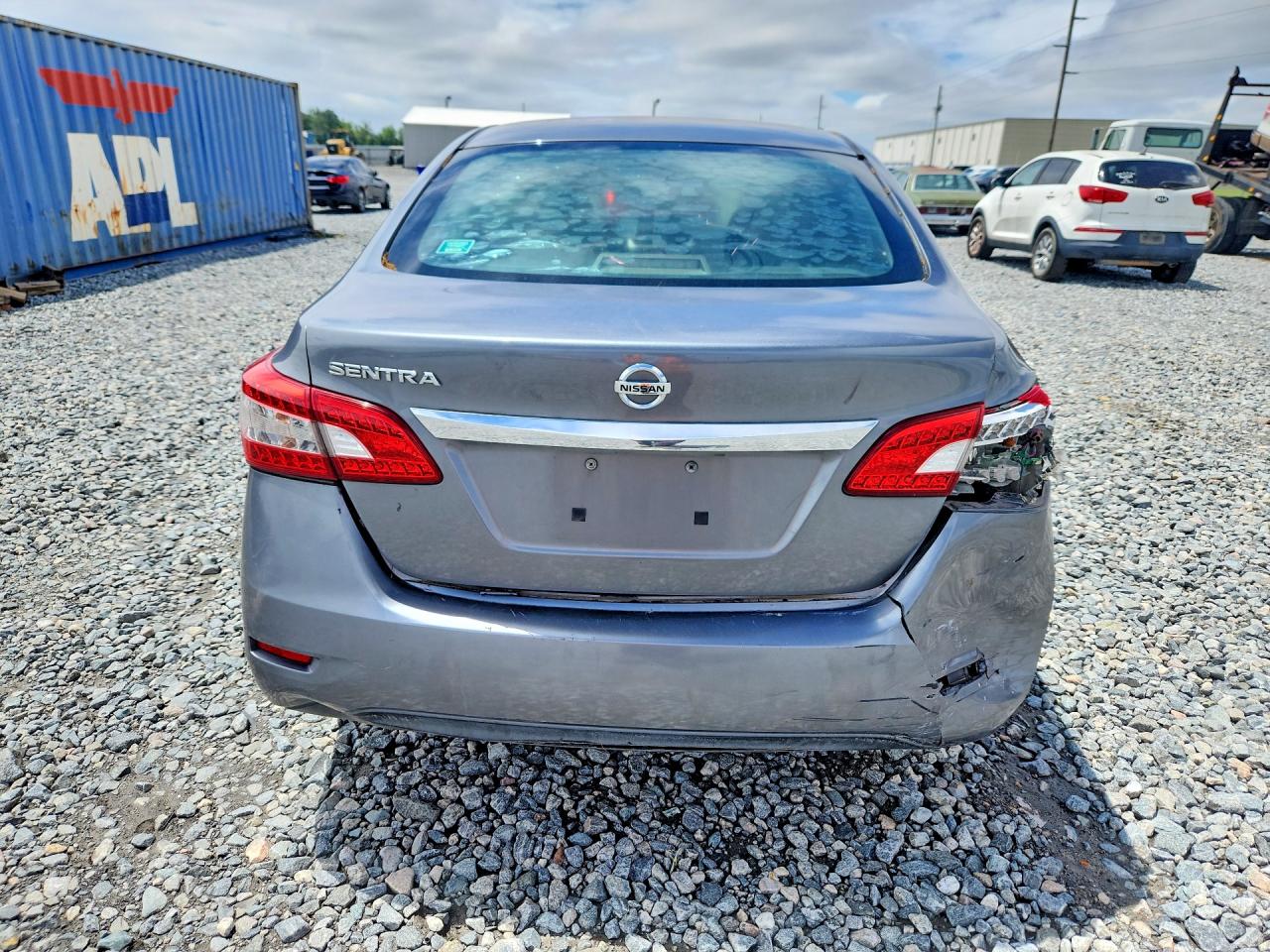 2015 NISSAN SENTRA S photo 11