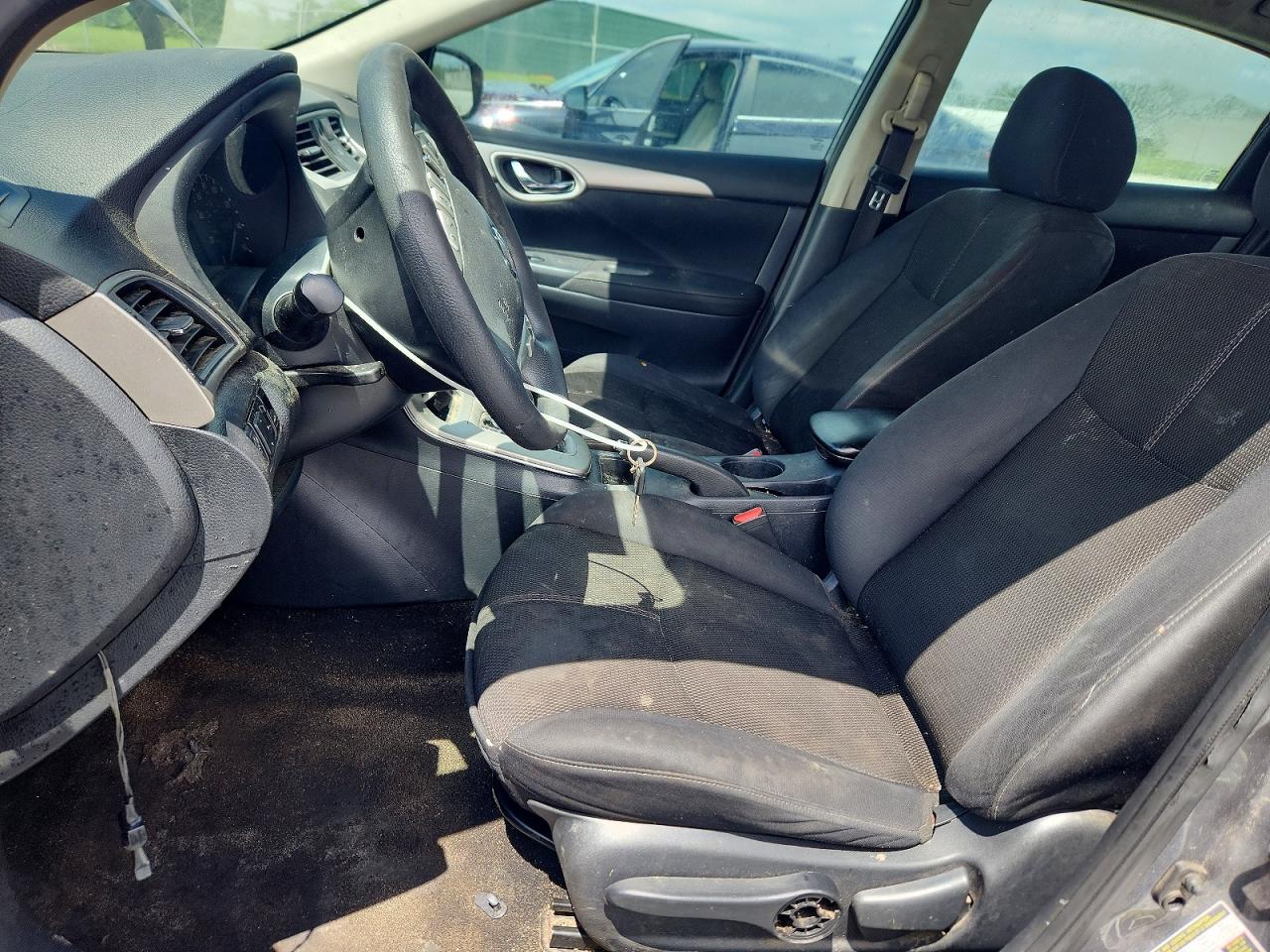 2015 NISSAN SENTRA S photo 13