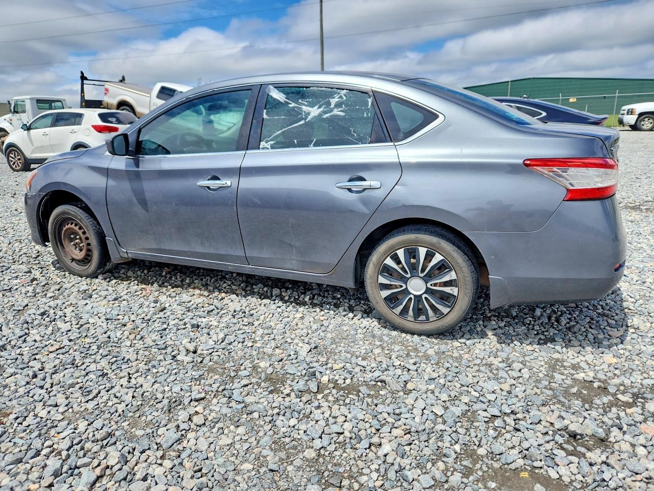 2015 NISSAN SENTRA S photo 3