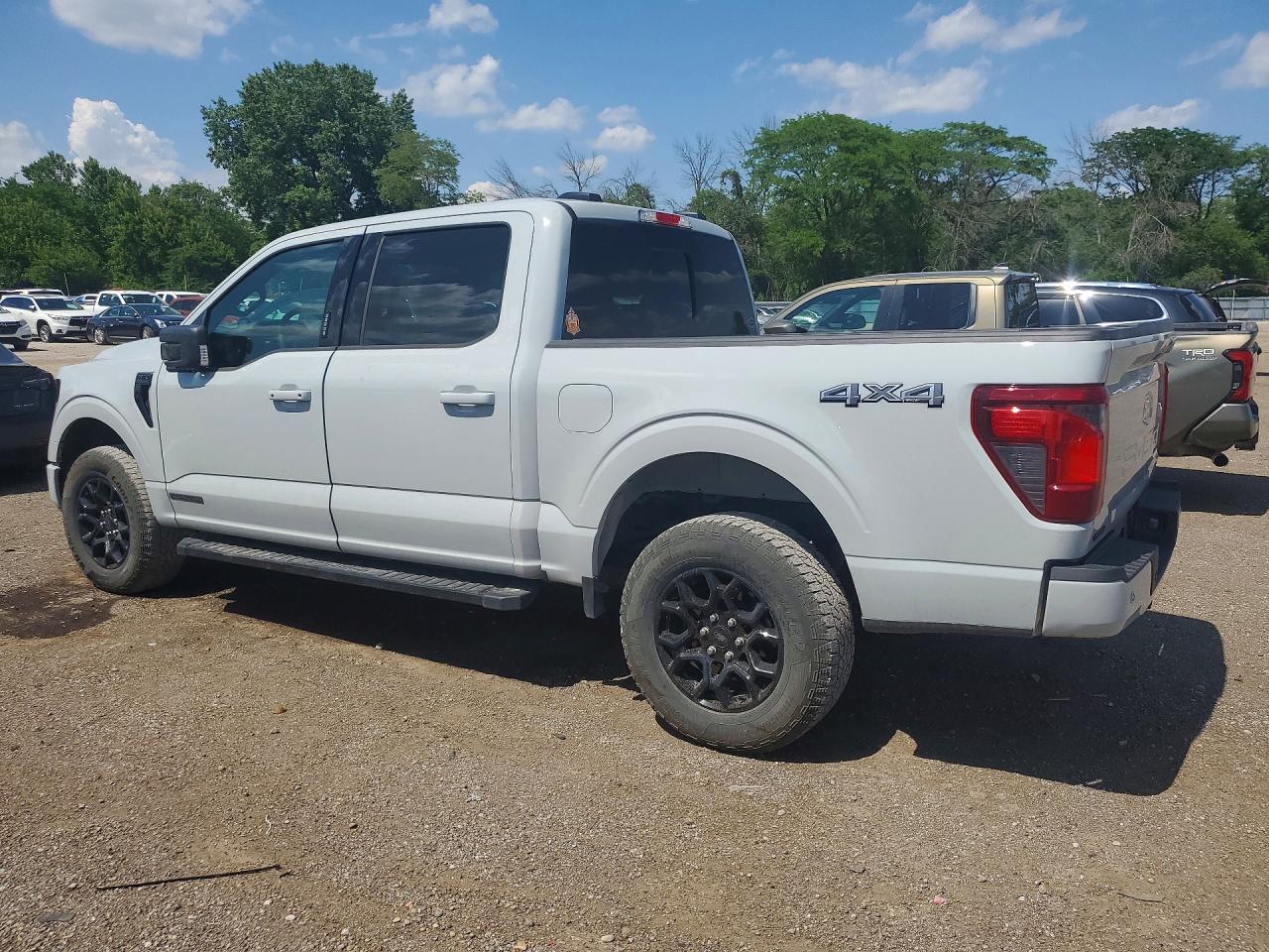 2024 FORD F150 XLT photo 4