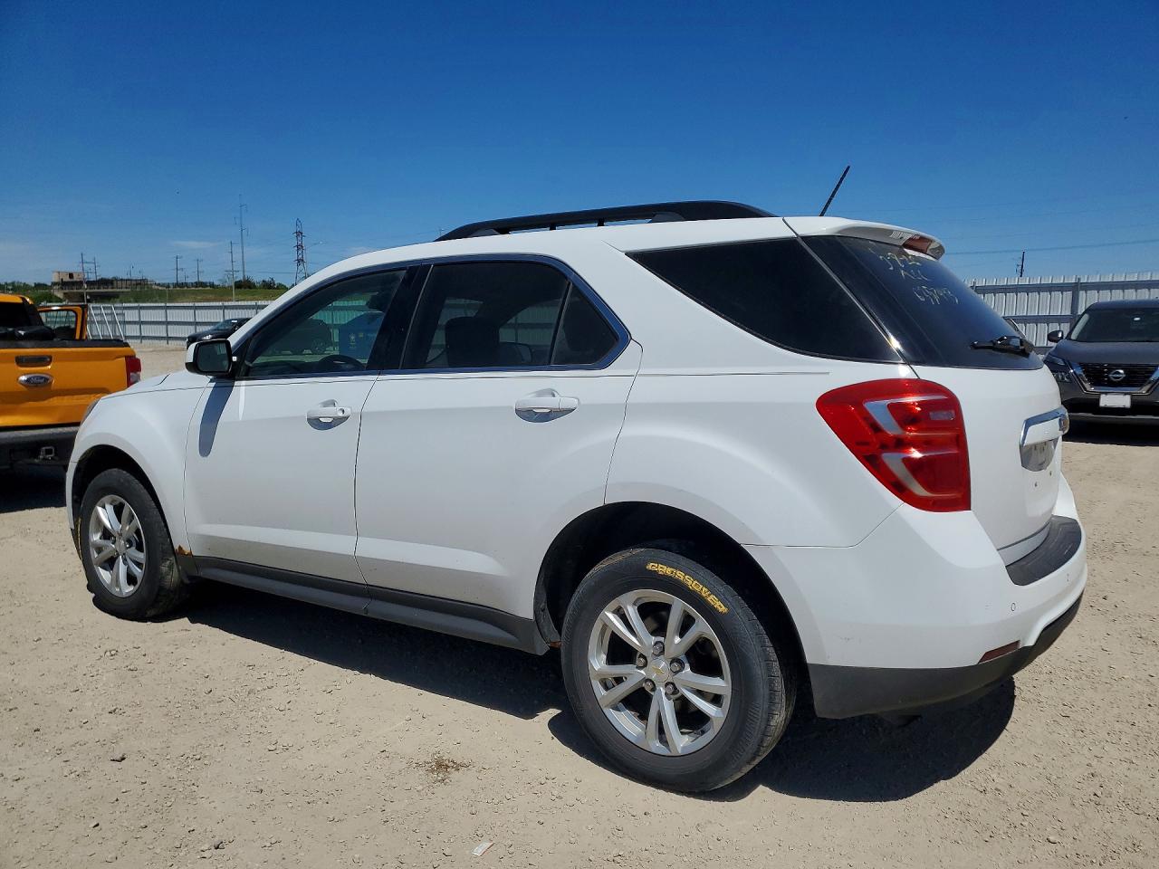 2016 CHEVROLET EQUINOX LT photo 4