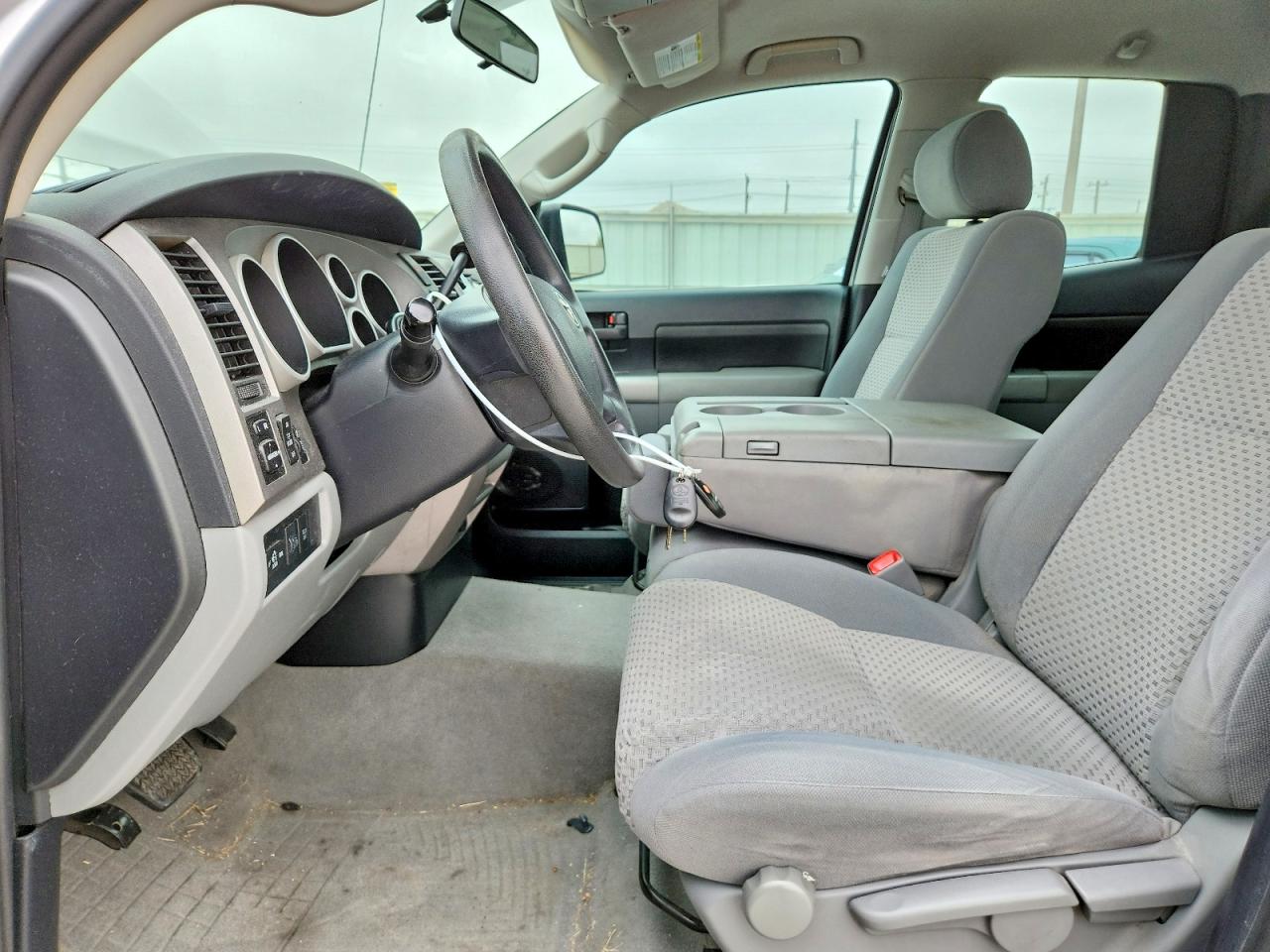 2010 TOYOTA TUNDRA DOUBLE CAB SR5 photo 13