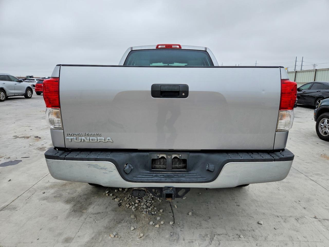 2010 TOYOTA TUNDRA DOUBLE CAB SR5 photo 11
