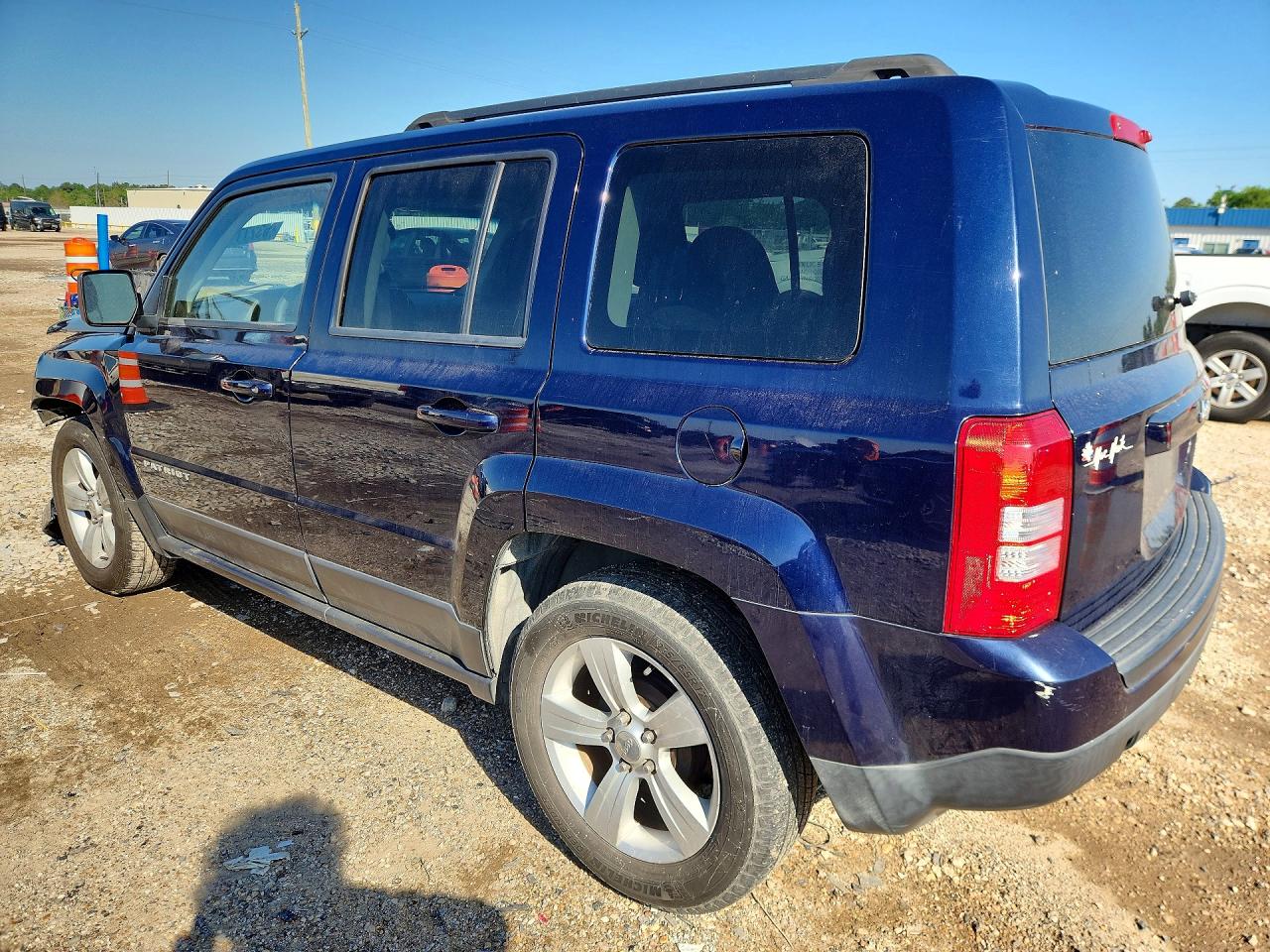 2014 JEEP PATRIOT photo 3