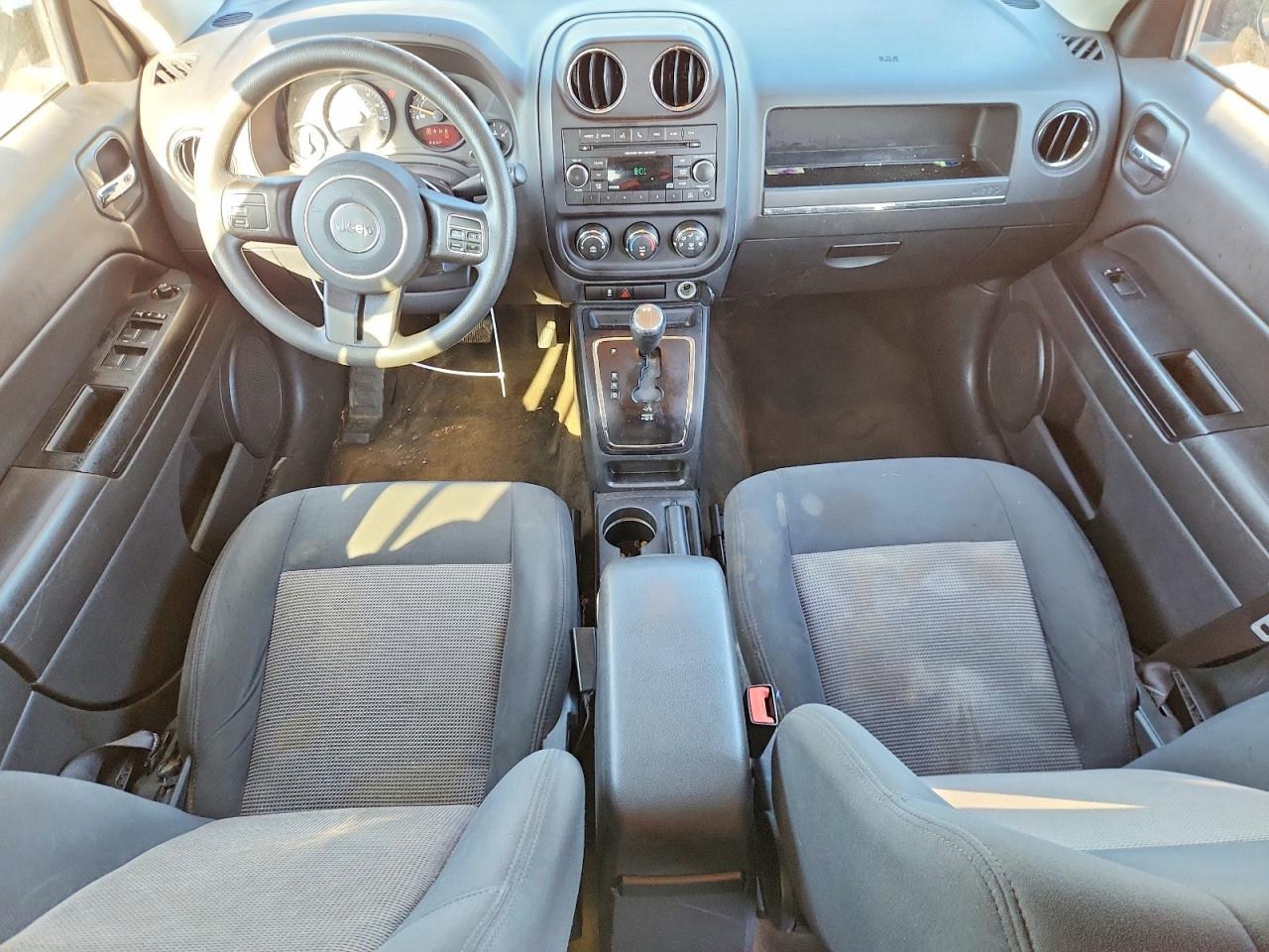2014 JEEP PATRIOT photo 15