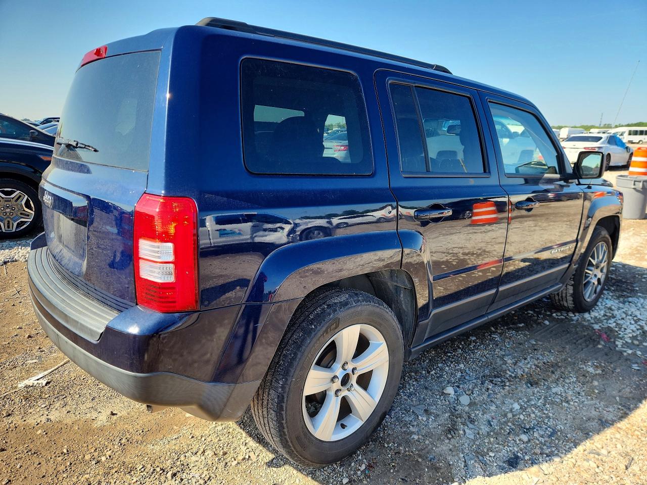 2014 JEEP PATRIOT photo 5